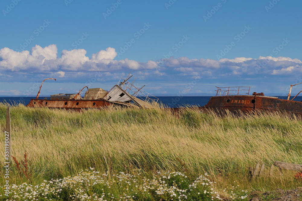 Fototapeta premium Old abandoned fishing boat