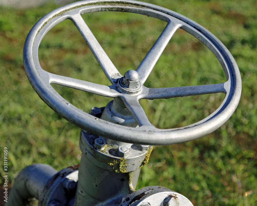 gate valve for closing the pipe in the industrial system gate valve for closing the pipe in the industrial system