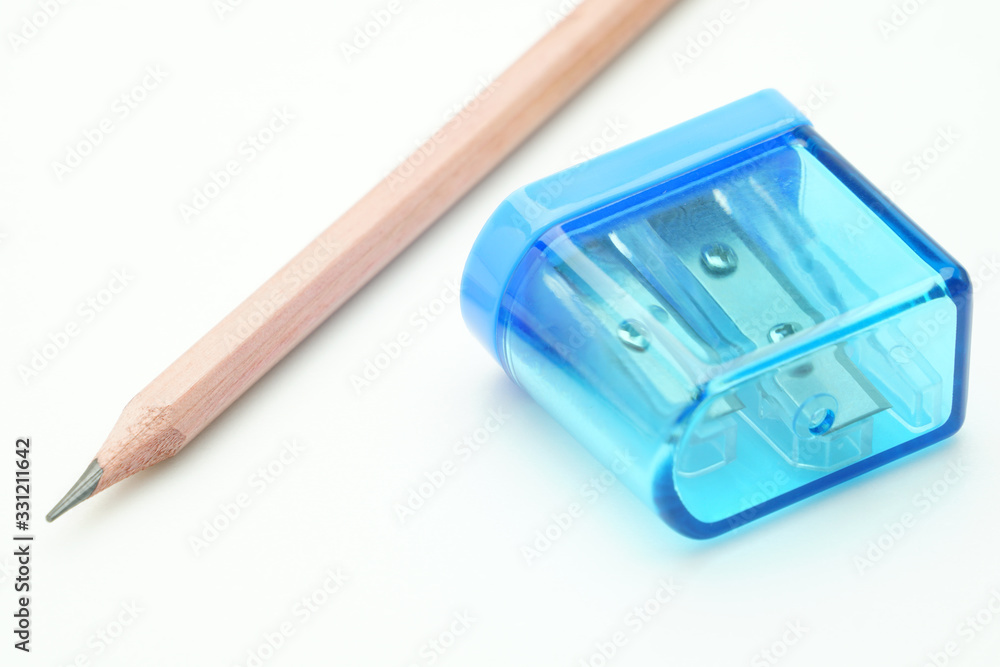 鉛筆と鉛筆削り