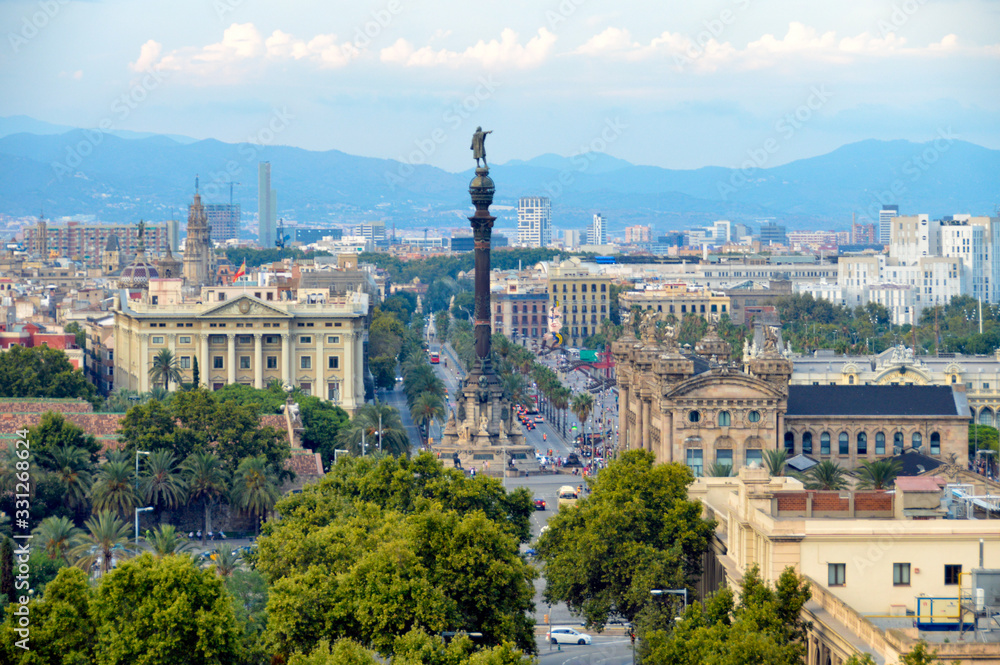 Fototapeta premium Barcelona cityscape and skyline