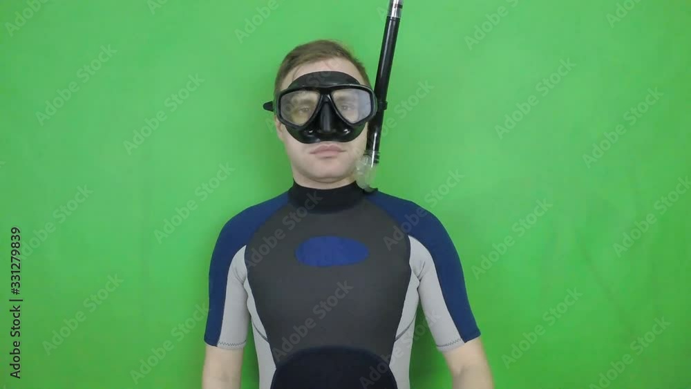 Scuba diving instructor shows signasl-Dizziness Scuba diving instructor shows signasl-Dizziness