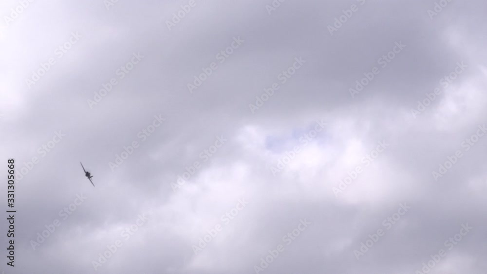 Cloudscape time lapse blue sky and billowy white 4K
