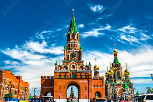 Obraz na plátně Blagoveshchenskaya Tower and Annunciation Cathedral in Yoshkar-Ola, Russia