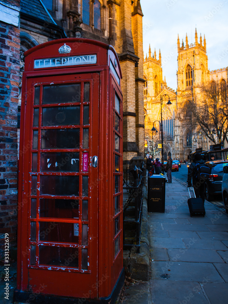 Obraz premium Red telephone box