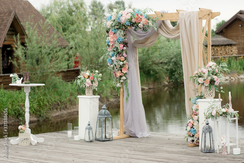 wedding arch and decorations