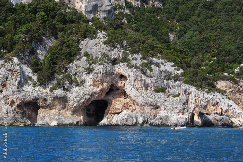 La scogliera che si può ammirare nel Golfo di Orosei in Sardegna