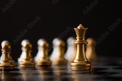 gold queen is the leader