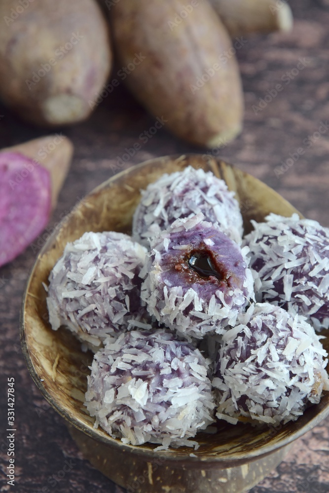 Klepon Ubi Ungu, Indonesian traditional dessert or Jajanan Pasar