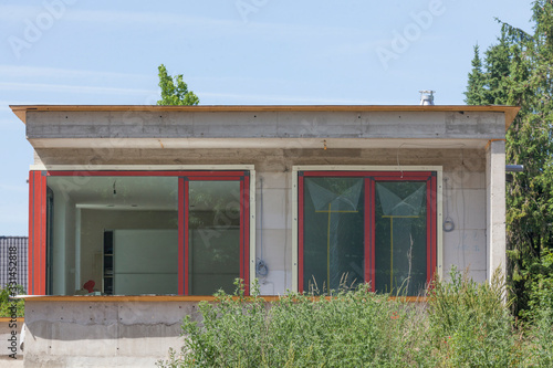 Einfamilienhaus, Bungalow, Baustelle, Rohbau,  Osnabrück, Niedersachsen, Deutschland photo