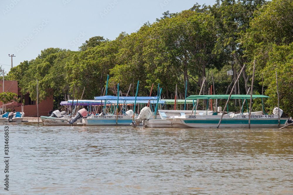 Fototapeta premium botes playa