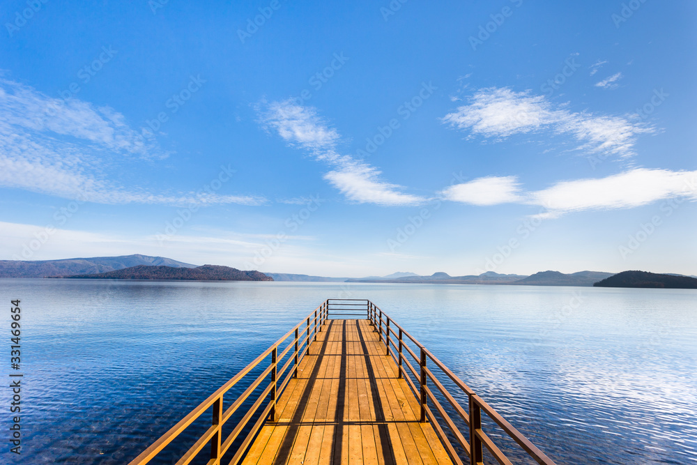 Naklejka premium 日本・北海道東部の国立公園、屈斜路湖
