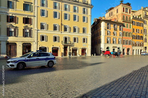 Rome: streets and squares were almost empty already a few days before strict laws against coronavirus diffusion. © Giacinto Canini