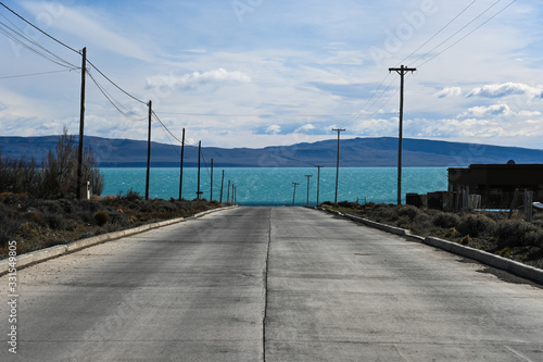 Road leading to lake in El Calafate