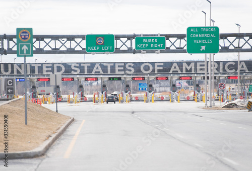 The border to the United States is shown from Canada