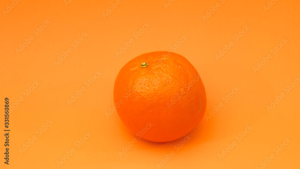 Orange avec fond écran de couleur Stock Photo | Adobe Stock