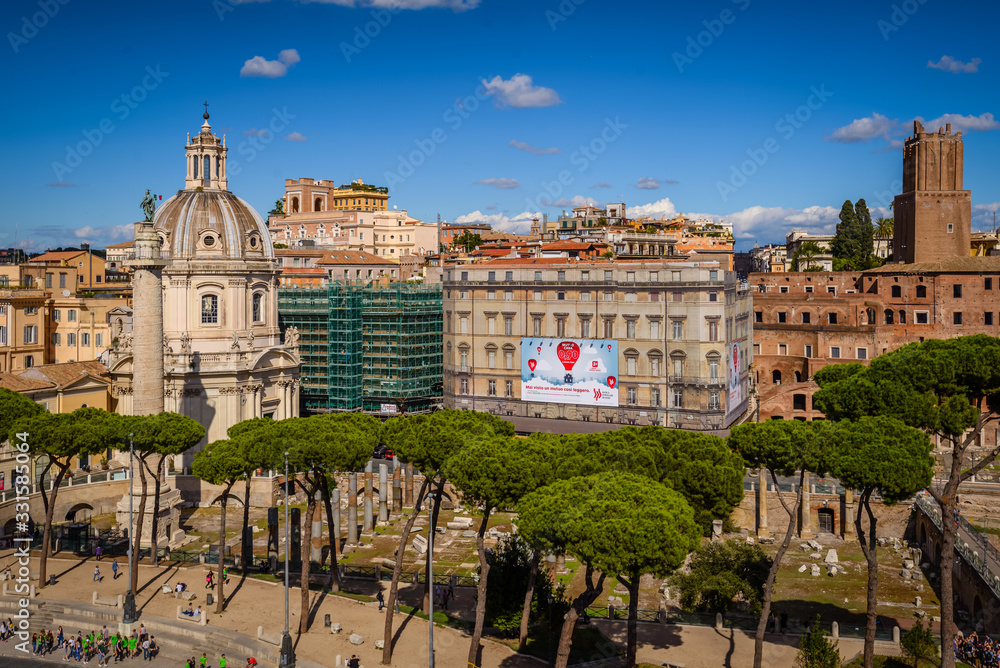 Sep 26/2017 Sky line of Rome look from Altare della Patria terrace during morning, Italy 