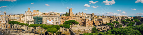 Sep 26/2017 Sky line of Rome look from Altare della Patria terrace during morning, Italy 