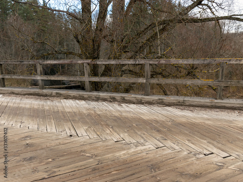 bridge, wooden plank floor