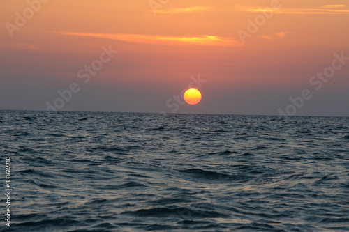 Fototapeta Naklejka Na Ścianę i Meble -  sunset sul mare - italia