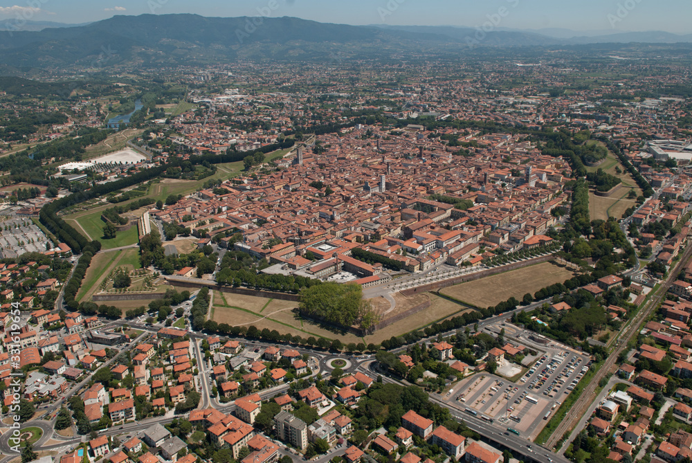 Lucca dall'alto Toscana Italia