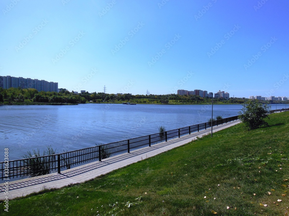 Naklejka premium moskva river