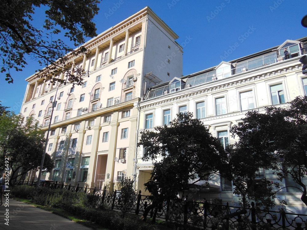 Obraz premium old house