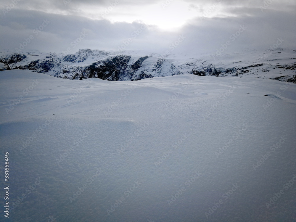 Hardangervidda Norway. Park Narodowy Hardangervidda widok na domek ratunkowy.