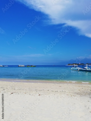 Beautiful tropical ocean with blue sky