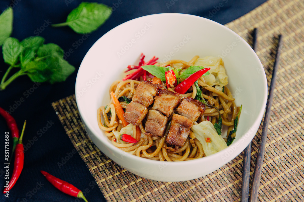 Cripypork yakisoba noodle with pork - Asian food style Cripypork yakisoba noodle with pork - Asian food style