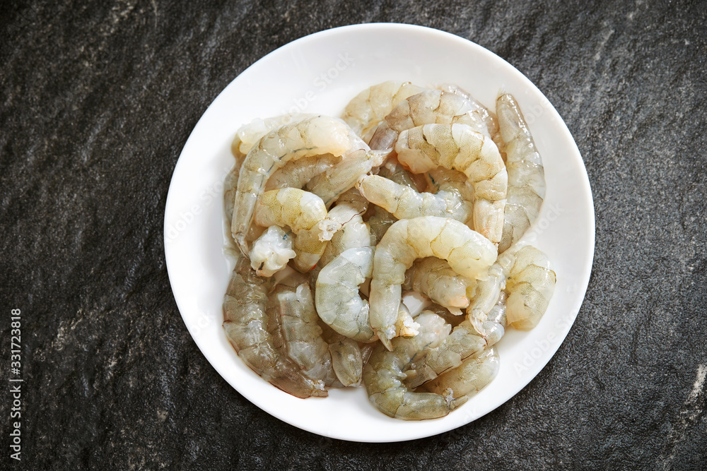 Shelled raw shrimp Shelled raw shrimp