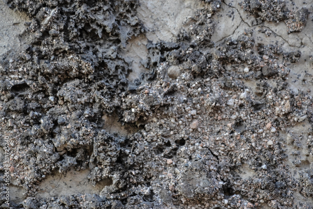 frozen resin that flows down the wall frozen resin that flows down the wall