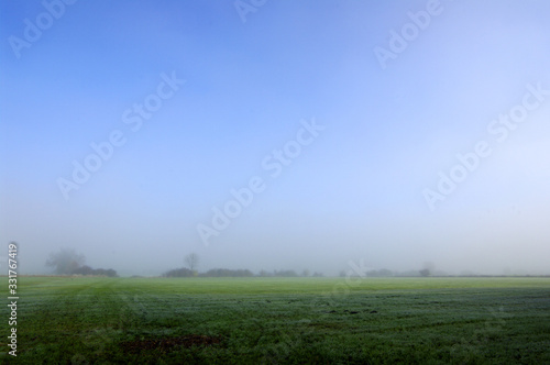 Landschaft im Nebel