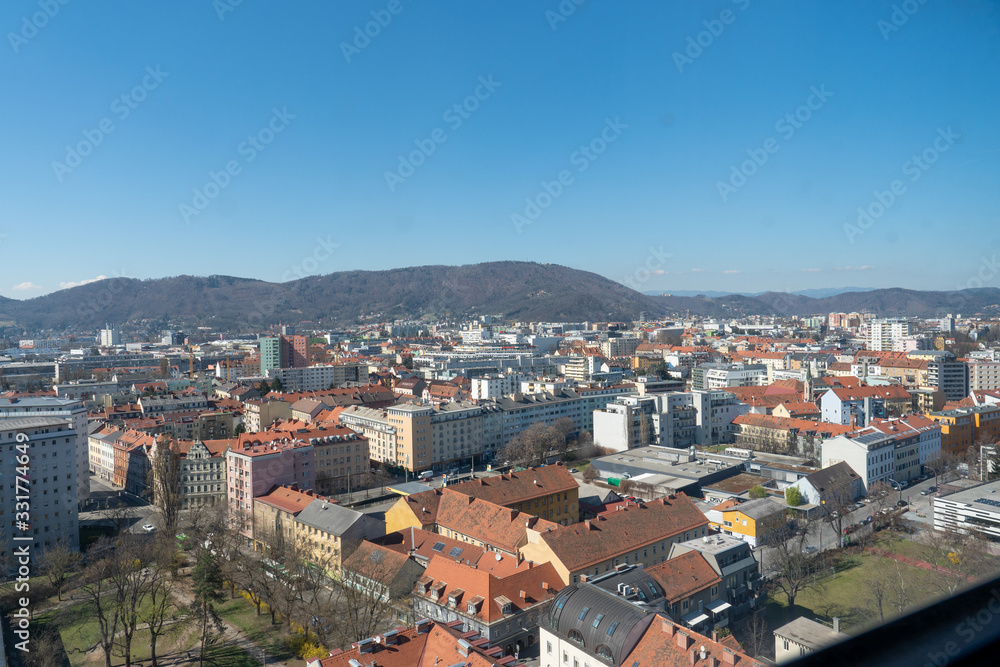 Menschenleere Stadt Graz während der Corona-Virus Krise