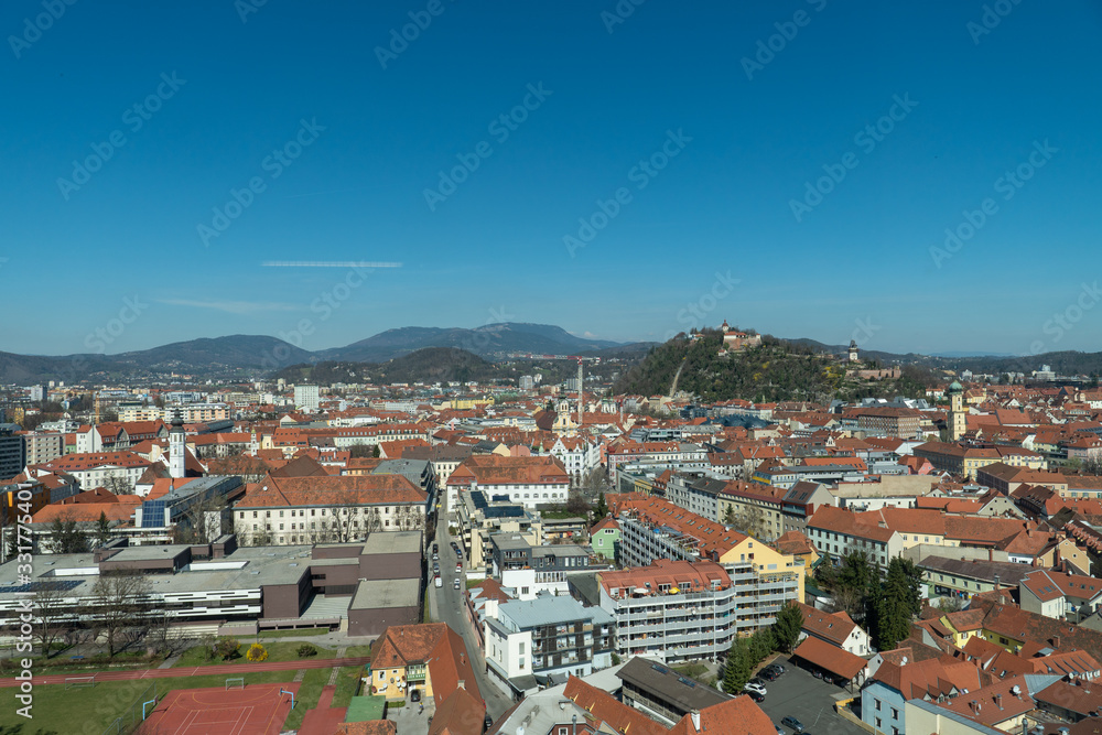 Menschenleere Stadt Graz während der Corona-Virus Krise