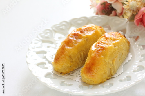 Japanese confectionery, baked sweet potato cake