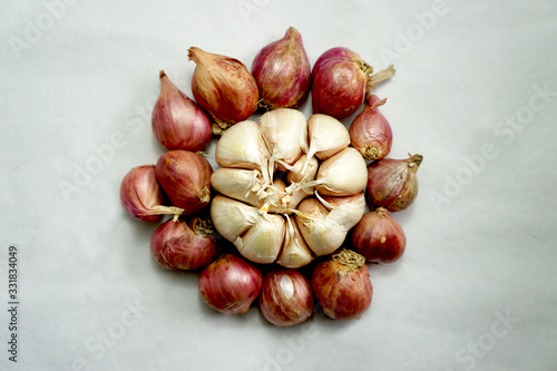 onion and garlic 2