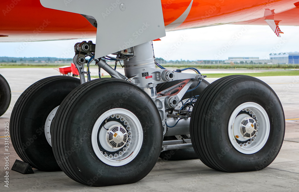A330 Landing Gear Specifications WEMOVB A330 Landing Gear Specifications WEMOVB