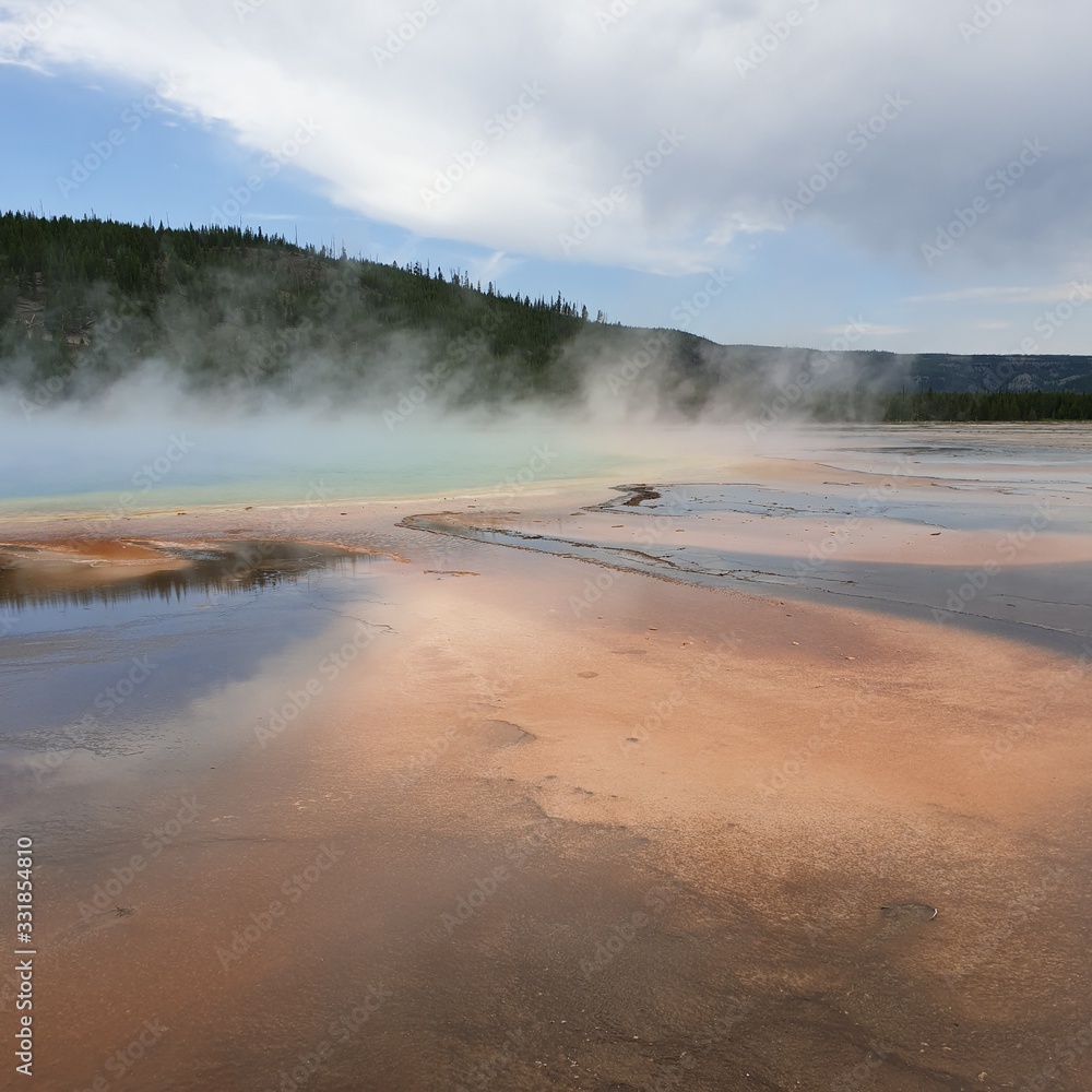 The hydrothermal and geologic wonders in Yellowstone national park, Wyoming The hydrothermal and geologic wonders in Yellowstone national park, Wyoming