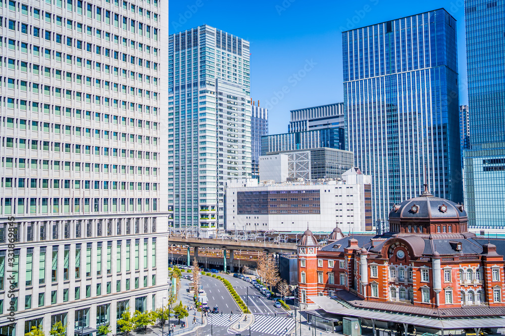 Fototapeta premium 東京駅 丸の内 日比谷 高層ビル群