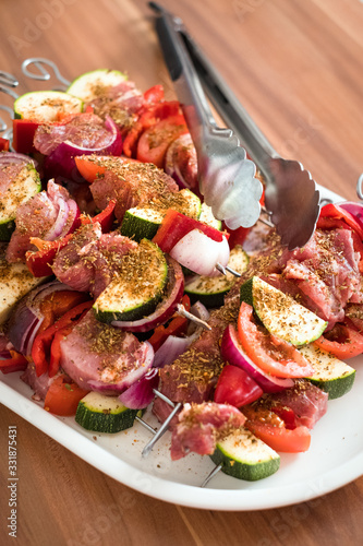 Souflaki, Fleischspieße, Schaschlik grillen photo