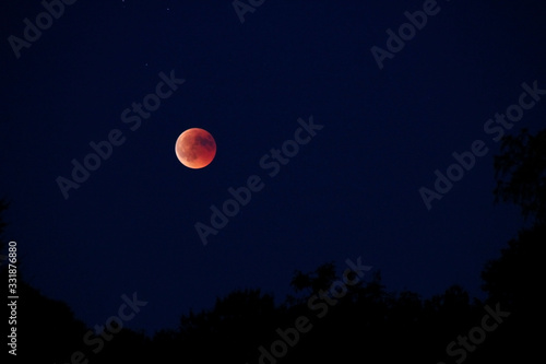 lune rouge