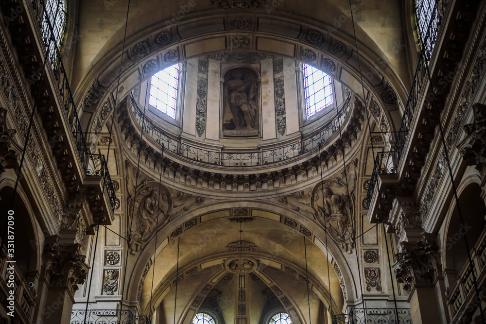 Beautiful nave of the Saint Paul church - Paris, France