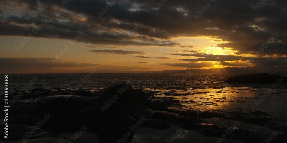 Obraz premium sunset over sea