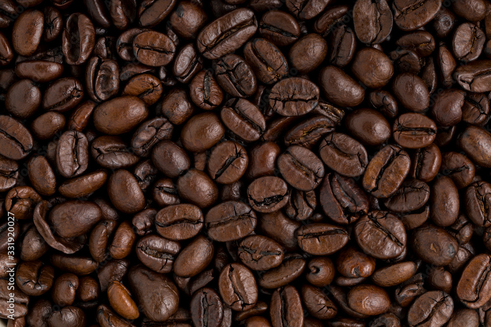 Fototapeta premium Freshly roasted arabica coffee beans