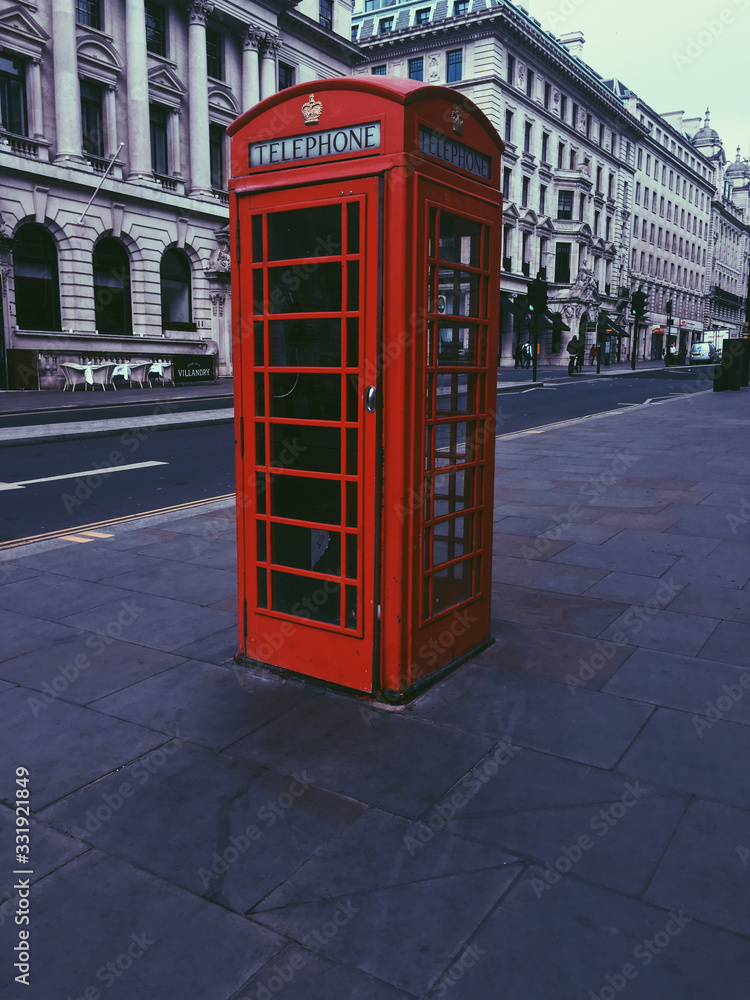 London red telephone cab