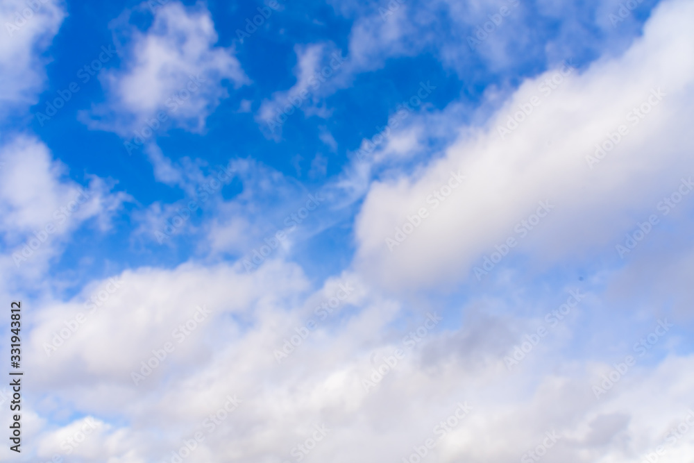 Obraz premium blue sky with beautiful contrasting clouds