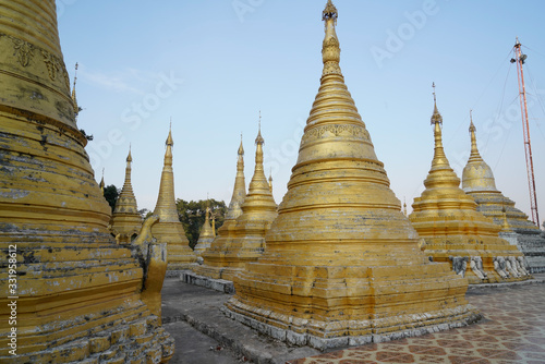 Stupa dorata