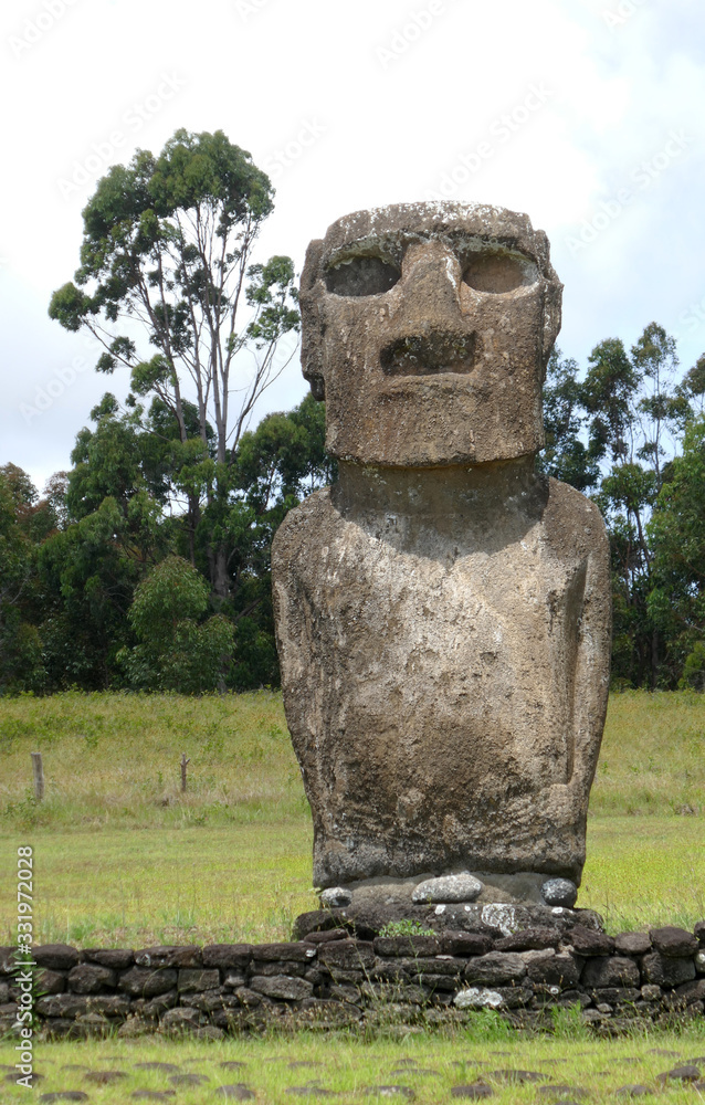 Fototapeta premium Ahu Akivi, Isla de Pascua, Chile