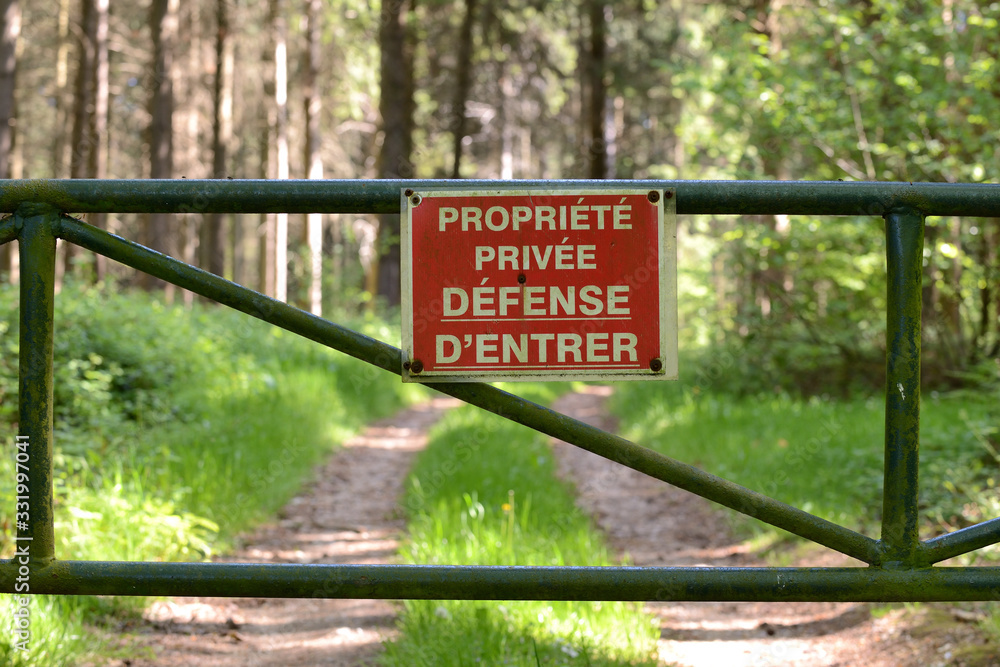 AUA SIGNALETIQUE - Panneau Propriété Privée Défense d'Entrer Circulaire