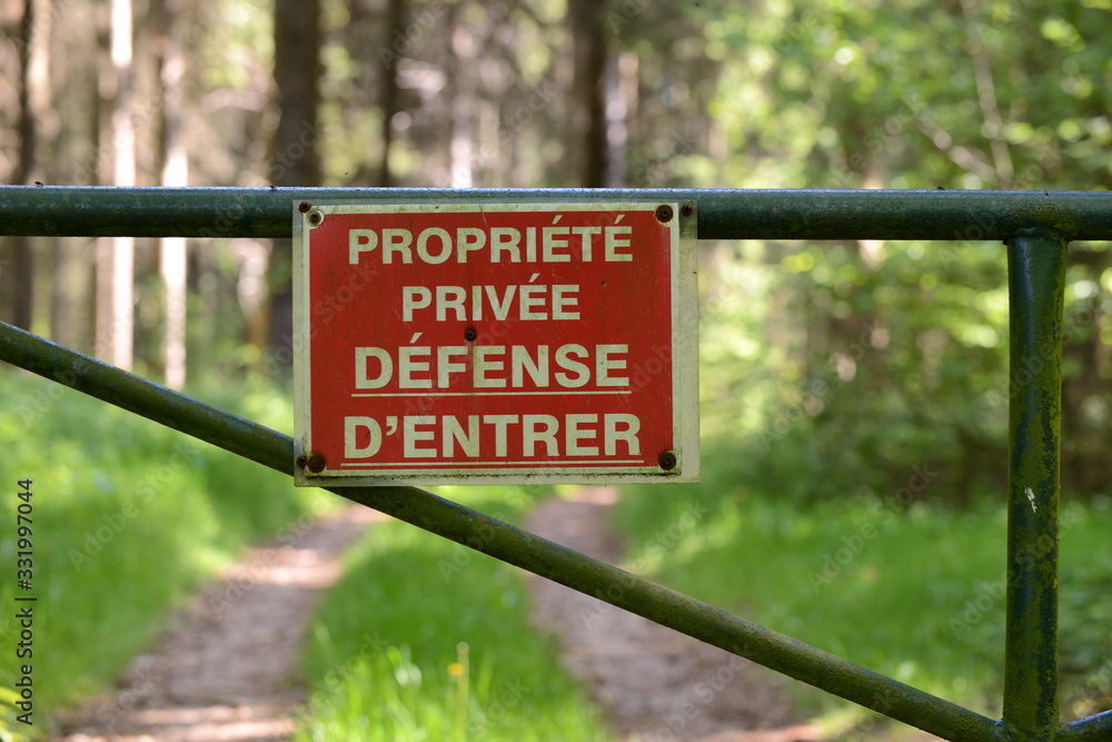 AUA SIGNALETIQUE - Panneau Propriété Privée Défense d'Entrer Circulaire - 230 mm, Aluminium Dibond 3mm